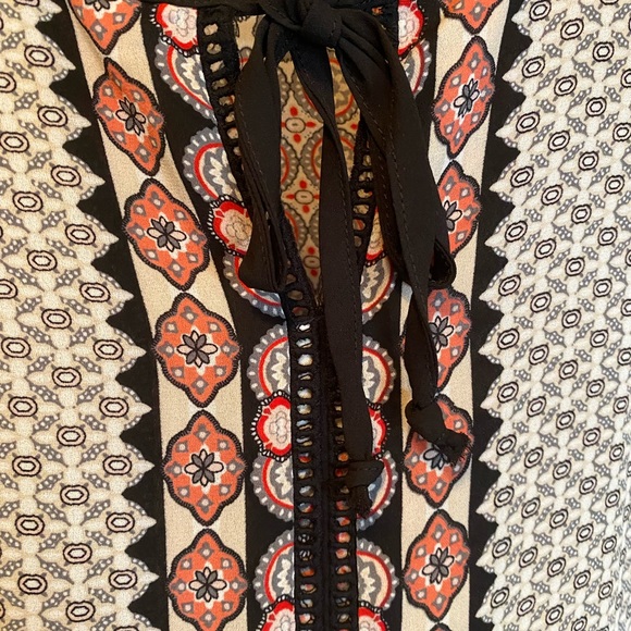 Top - Picture 3 of 4